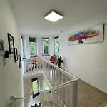 Komfortable Einf Haus 5 Pers Einzelzi-max 9 Pers Σπίτι διακοπών