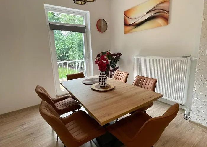 Komfortable Einf Haus 5 Pers Einzelzi-max 9 Pers Holiday home Bremen